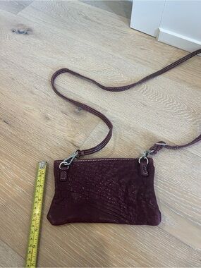 Women’s Purple Leather Crossbody Bag